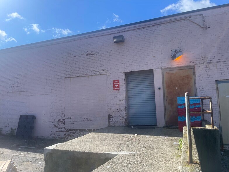 More Photos Of 416 Warren St, Roxbury General Retail For Lease
