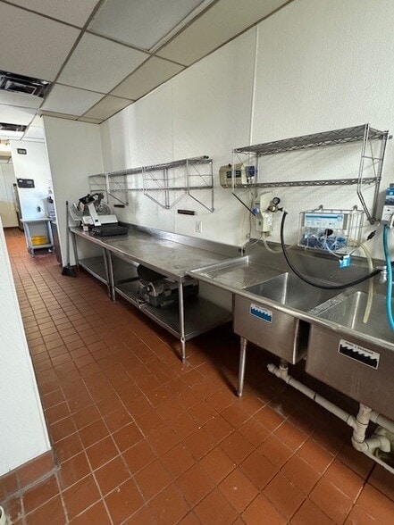 More Photos Of 2000 W Southlake Blvd, Southlake Restaurant For Lease
