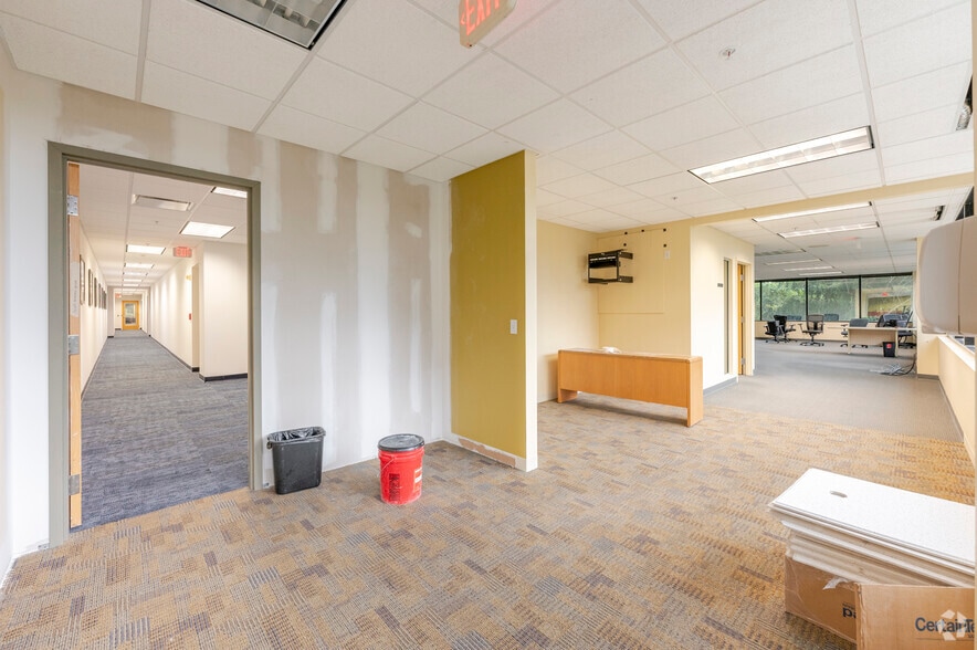 More Photos Of 3 Enterprise Dr, Shelton Office For Lease