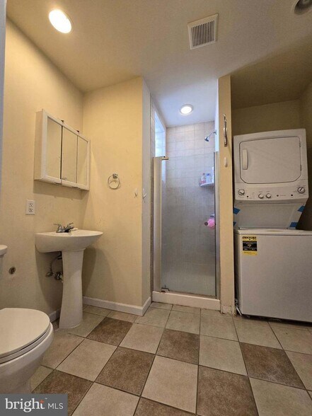 More Photos Of 2428 S Broad St, Philadelphia Apartments For Sale