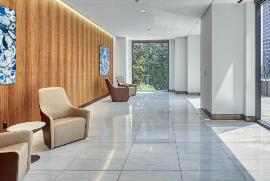 More Photos Of 2001 Ross Ave, Dallas Office For Lease