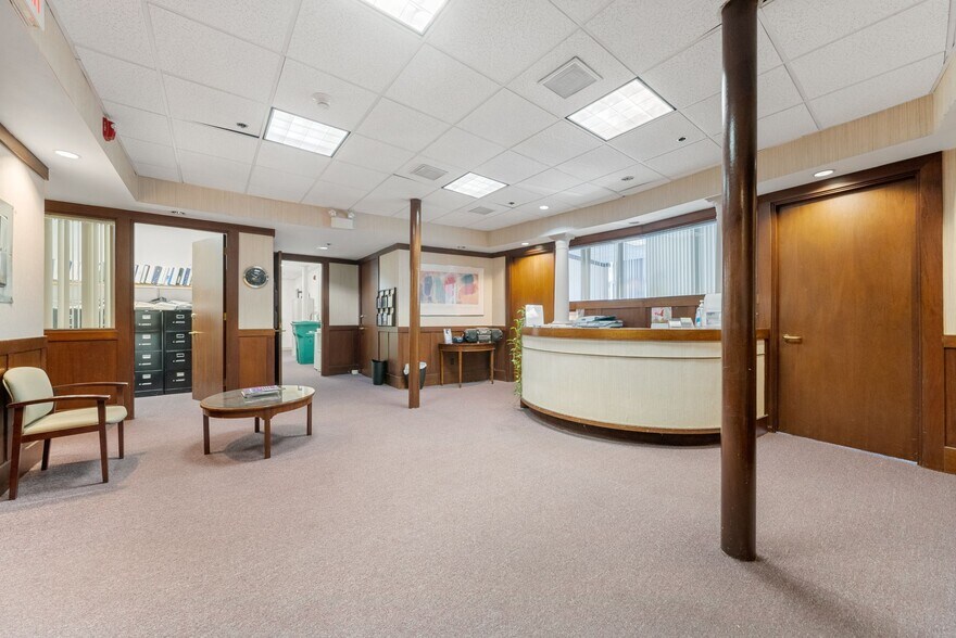 More Photos Of 150-160 Market St, Lynn Storefront Retail Office For Sale