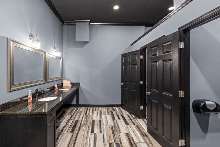 More Photos Of 3014 Memorial Ave, Lynchburg Restaurant For Sale