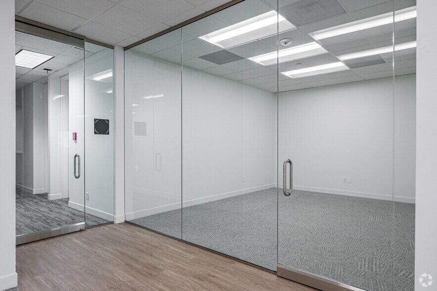 More Photos Of 10440 N Central Expy, Dallas Office For Lease