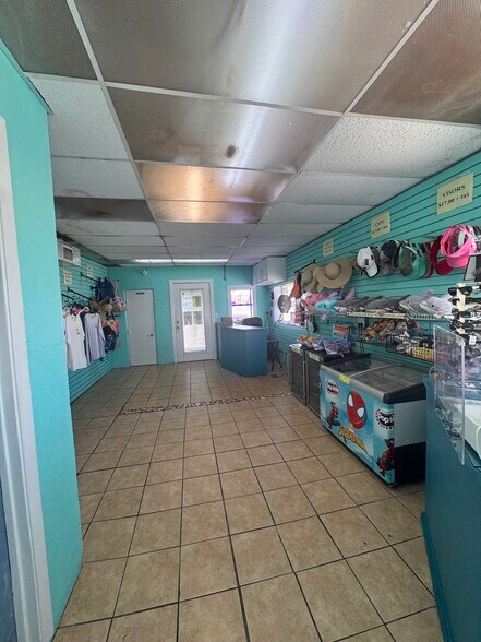 More Photos Of 510 E Queen Isabella Blvd, Port Isabel General Retail For Sale