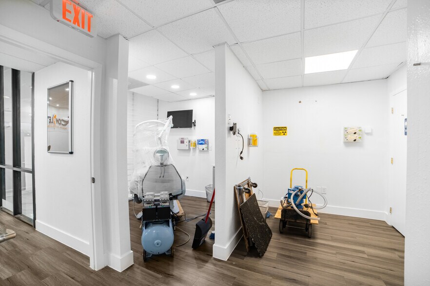 More Photos Of 825 SW 87th Ave, Miami Medical For Lease