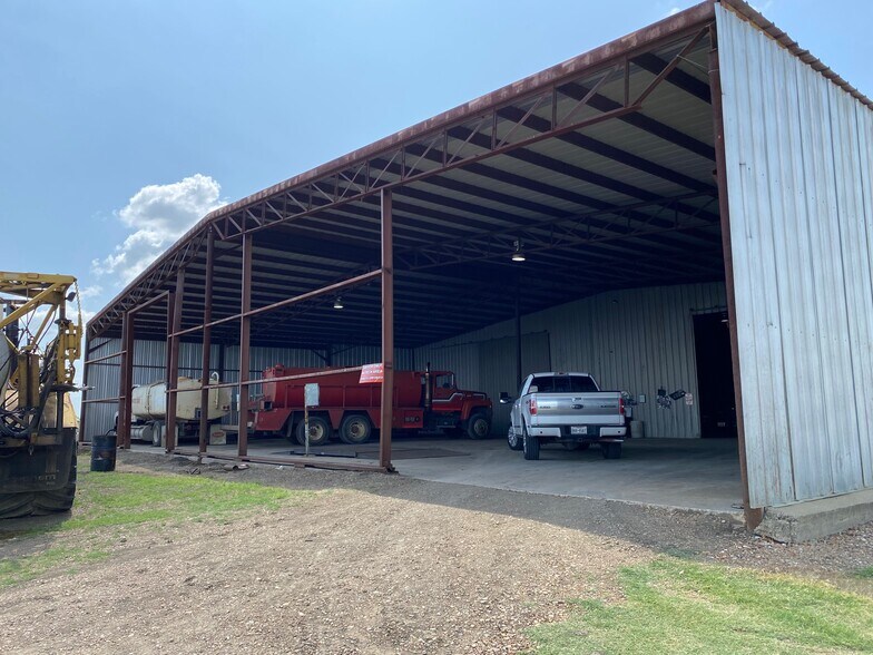 More Photos Of 16369 US Highway 82, Petty Warehouse For Sale