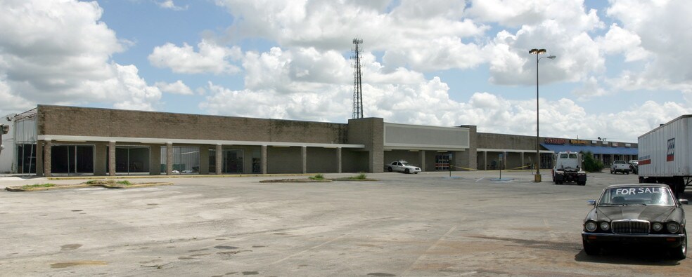 More Photos Of 1350-1380 N Broadway Ave, Bartow Freestanding For Lease