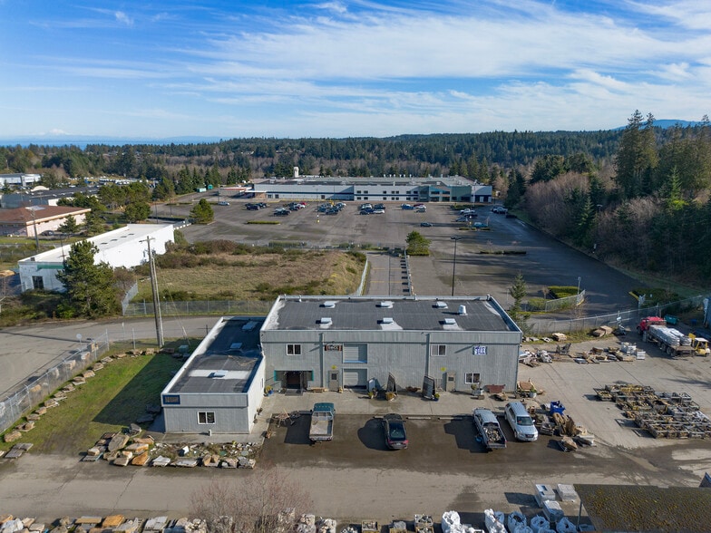 More Photos Of 3368 E Hwy 101, Port Angeles Showroom For Sale