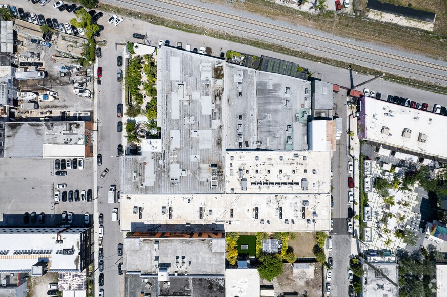 More Photos Of 51 NE 24th St, Miami Office For Lease