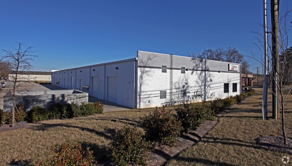 More Photos Of 3325 Carolina Ave, Charlotte Research And Development For Lease