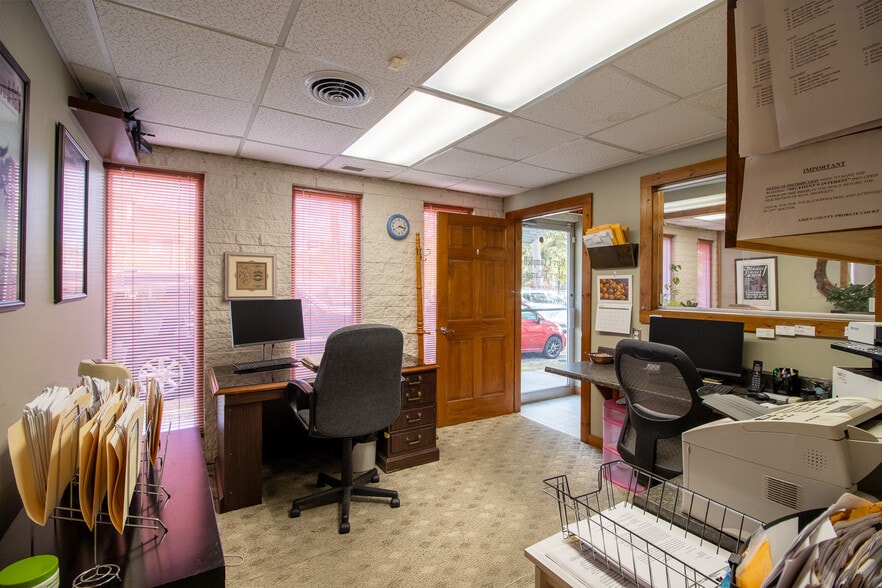 More Photos Of 149 Chesterfield St, Aiken Loft Creative Space For Sale