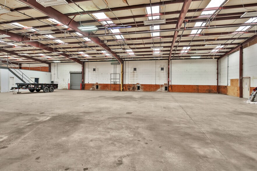 More Photos Of 1207 N Fm 3083 Rd, Conroe Distribution For Lease