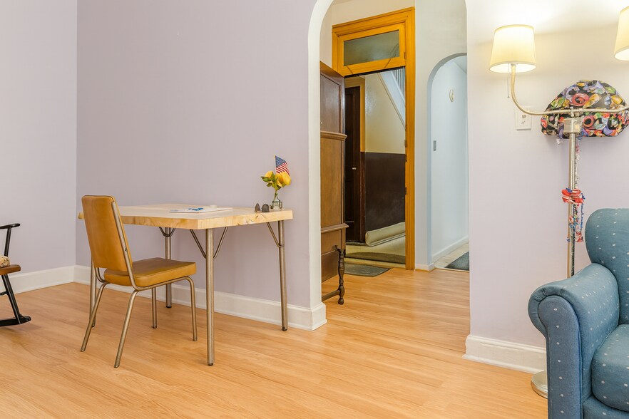 More Photos Of 4715 47th St, Woodside Apartments For Sale