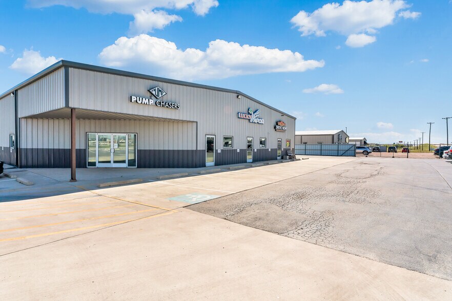 More Photos Of 12250 US Business Highway 287 N, Fort Worth Distribution For Lease