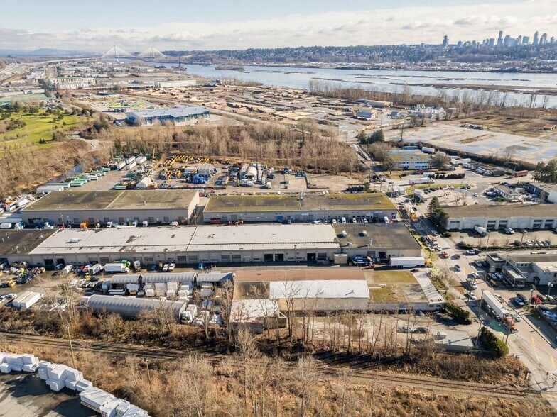 More Photos Of 21-63 Braid St, New Westminster Warehouse For Lease