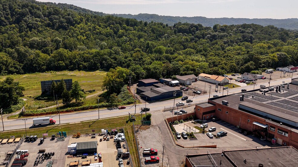 More Photos Of 1702 Wheeling Ave, Glen Dale Manufacturing For Sale