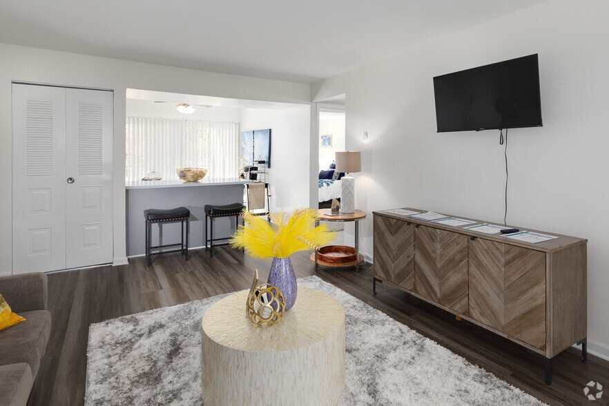 More Photos Of 5400 Livingston Ter, Oxon Hill Apartments For Sale