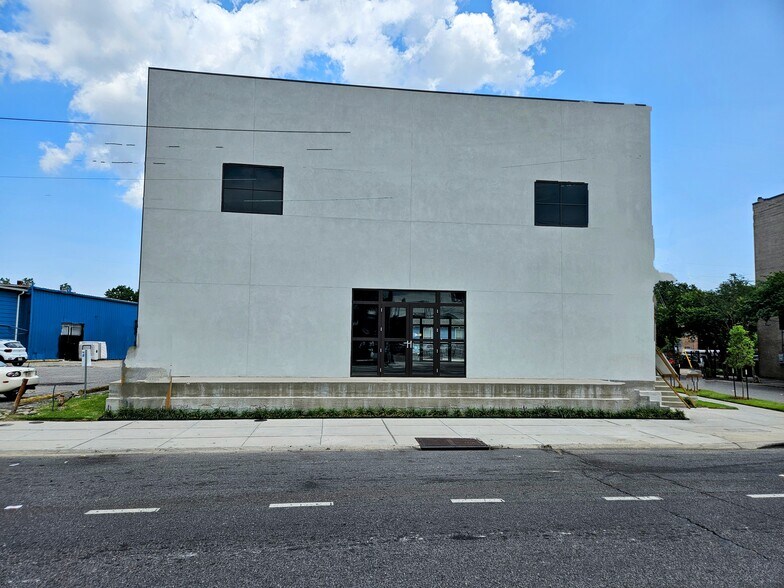 More Photos Of 4001 Tulane Ave, New Orleans General Retail For Sale