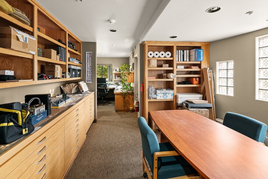 More Photos Of 75 Kallof Pl, Sedona Loft Creative Space For Lease
