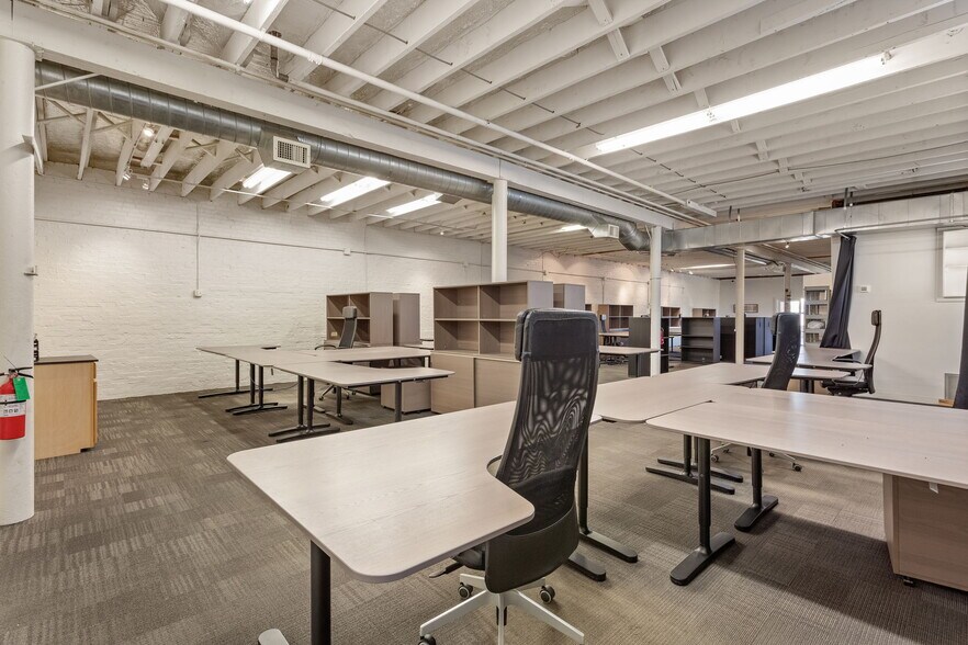 More Photos Of 1201 E 3rd St, Tulsa Freestanding For Lease