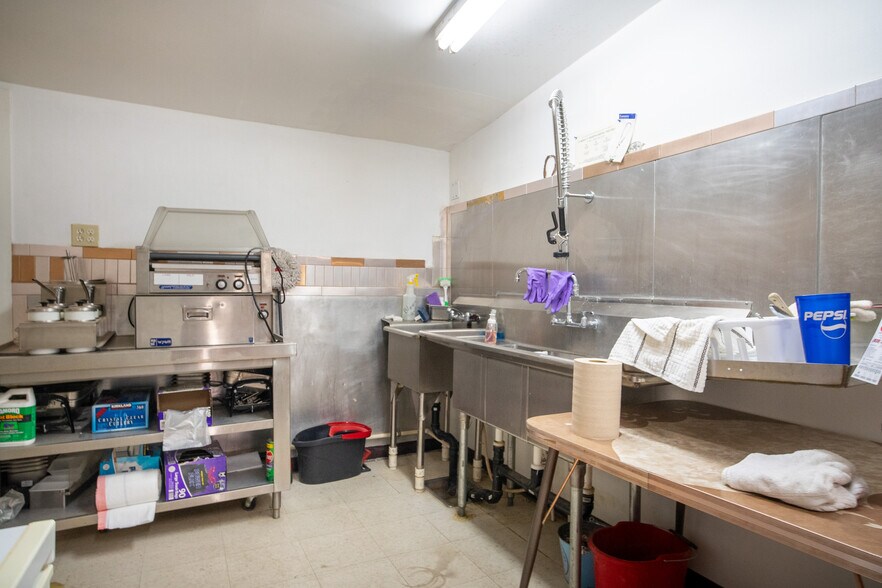 More Photos Of 4940 Tennessee Ave, Chloride Convenience Store For Sale