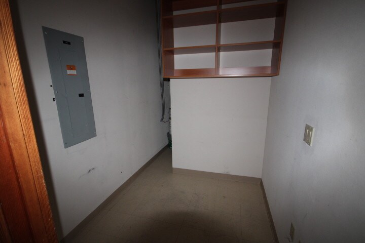 More Photos Of 2575 Montessouri St, Las Vegas Loft Creative Space For Lease