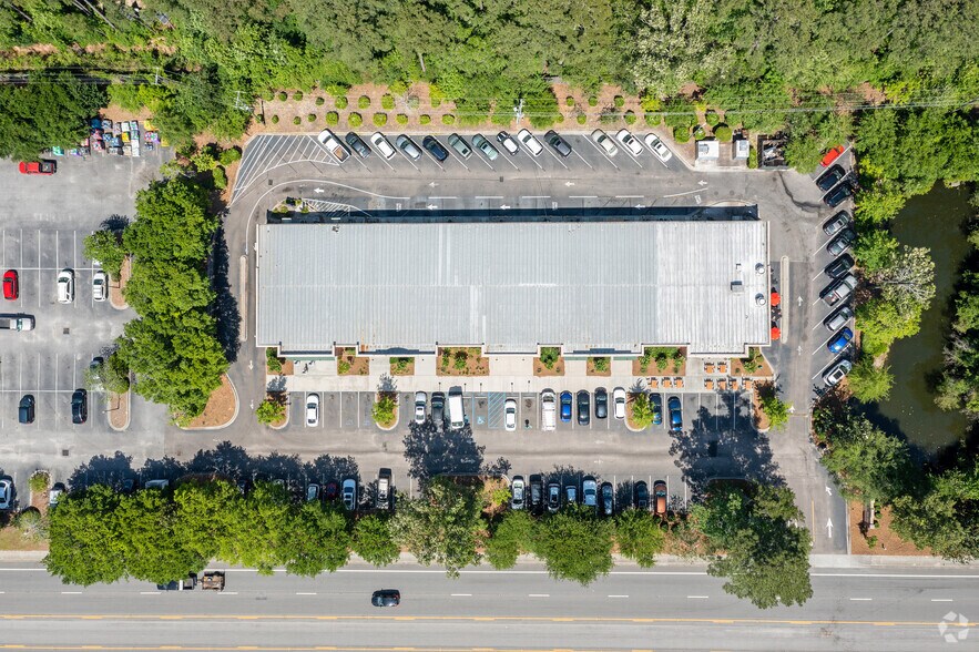 More Photos Of 717 Old Trolley Rd, Summerville Unknown For Lease
