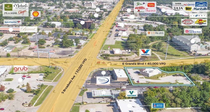 More Photos Of 109 E Grande Blvd, Tyler Restaurant For Lease