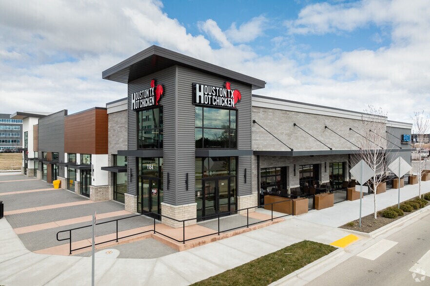 More Photos Of 1184 S Silverstone Way, Meridian General Retail For Sale