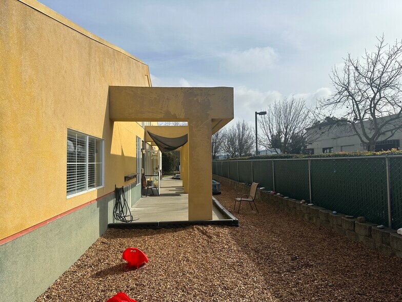 More Photos Of 2802 Spafford St, Davis Office For Sale