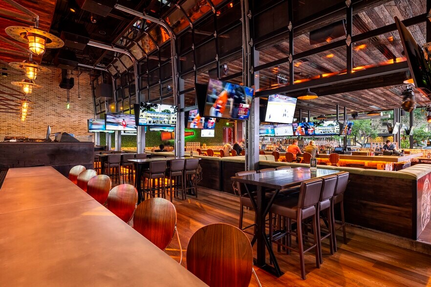 More Photos Of 2821 Morton St, Fort Worth General Retail For Sale