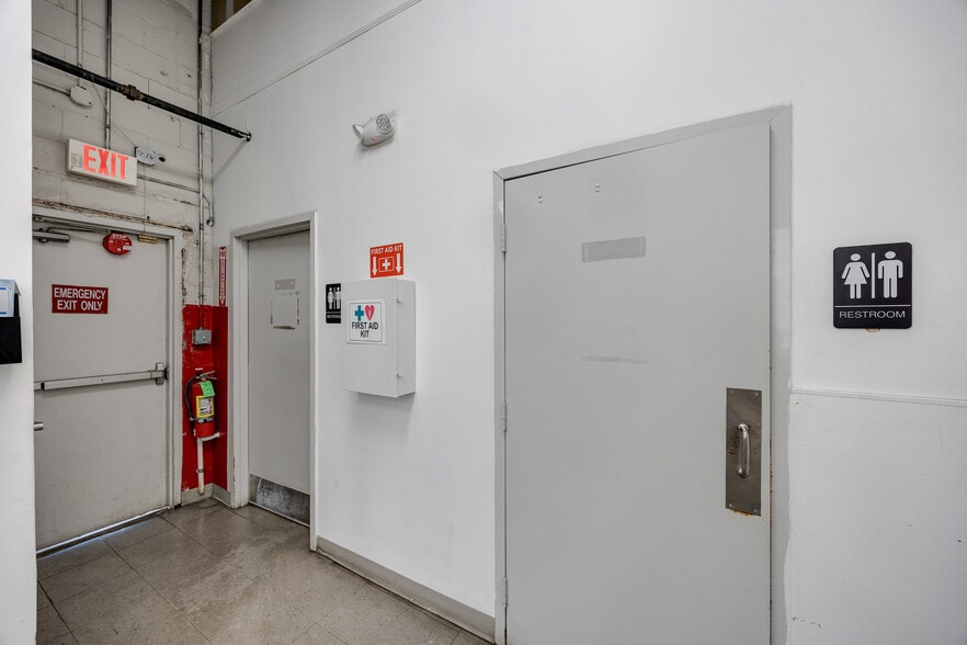 More Photos Of 301 N 4th St, Vineland Warehouse For Lease