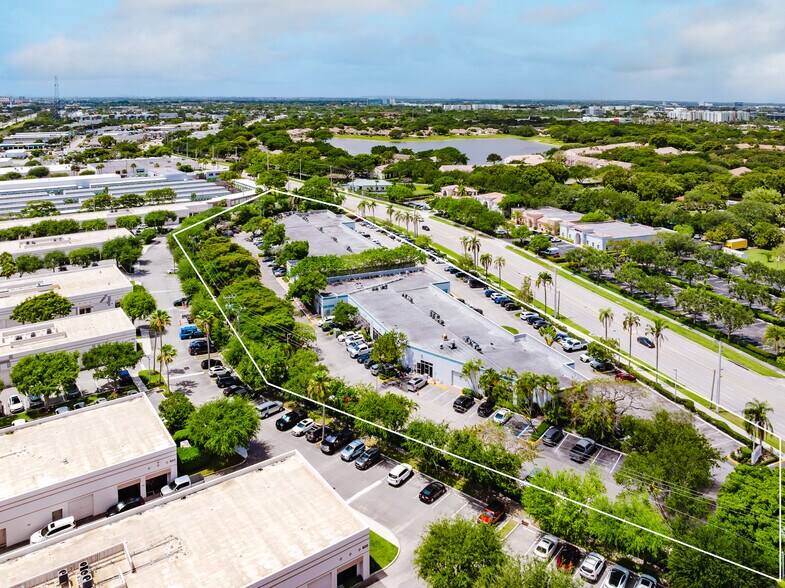 More Photos Of 3350 NW 2nd Ave, Boca Raton Flex For Lease