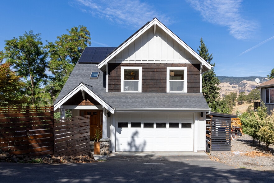 More Photos Of 407 Huskey Rd, Mosier Specialty For Sale