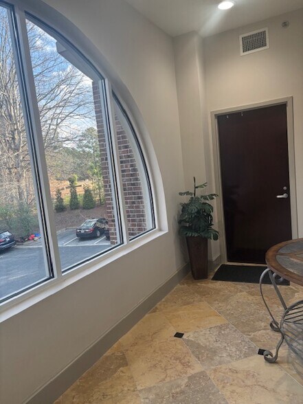 More Photos Of 10050 Medlock Bridge Rd, Duluth Office For Lease