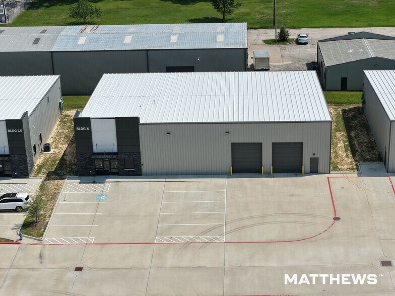 More Photos Of 2323 S Houston Ave, Humble Unknown For Lease