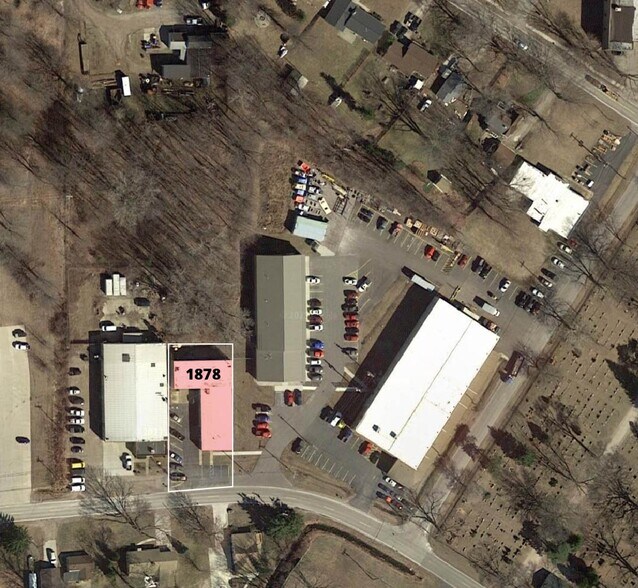 More Photos Of 1878 Fruit St, Clay Township Manufacturing For Sale