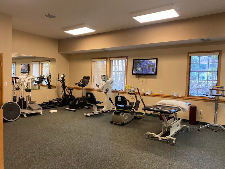 More Photos Of 1720 Abbey Rd, East Lansing Medical For Sale