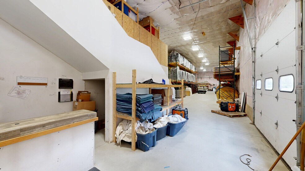 More Photos Of 730 Main St, Oxford Industrial For Lease