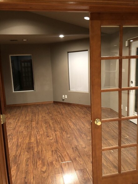 More Photos Of 1950 Keene Rd, Richland Freestanding For Lease