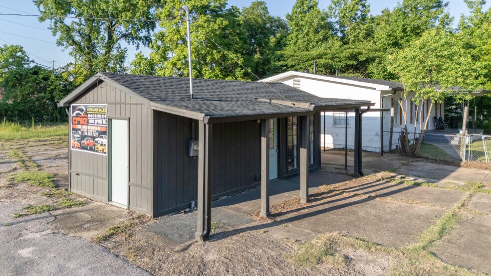 More Photos Of 3300 Lower Wetumpka Rd, Montgomery Office Residential For Sale