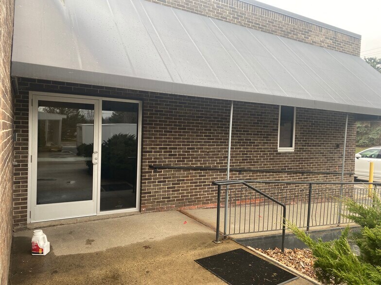 More Photos Of 3909 Research Park Dr, Ann Arbor Office For Lease