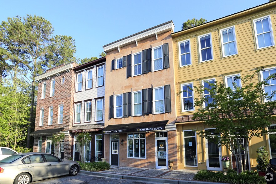 More Photos Of 708 S Shelmore Blvd, Mount Pleasant Storefront Retail Residential For Lease