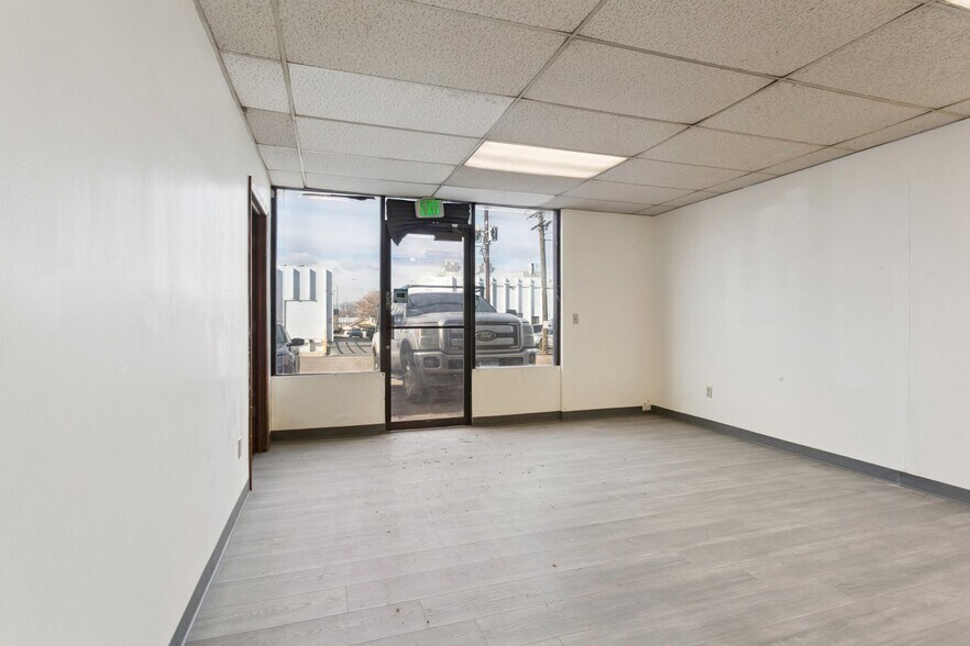 More Photos Of 4200 Jackson St, Denver Warehouse For Lease