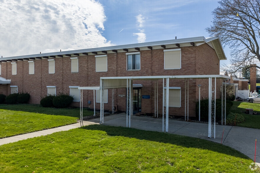 More Photos Of 2812 Harvard Ave NW, Canton Assisted Living For Sale