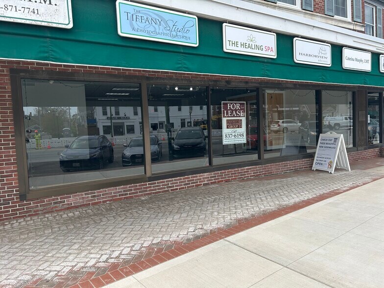 More Photos Of 124 Maine St, Brunswick Office For Lease