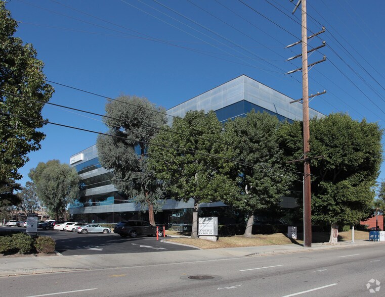 More Photos Of 1025 W 190th St, Gardena Office For Lease