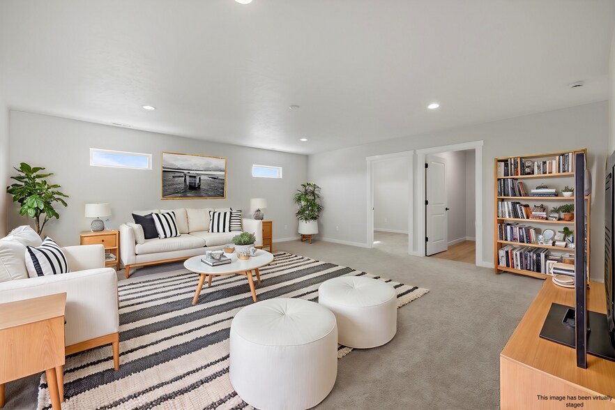 More Photos Of 1101-1109 Fairhaven Loop, Richland Apartments For Sale