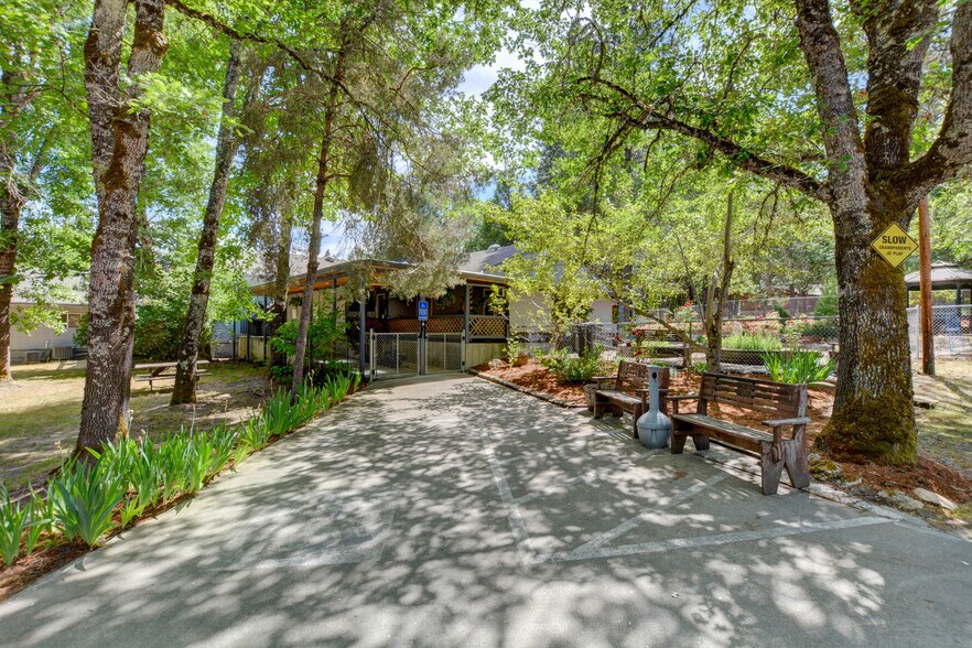 More Photos Of 625 Barbara Drive, Grants Pass Assisted Living For Sale